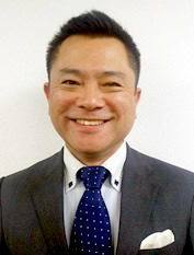 鑑定士